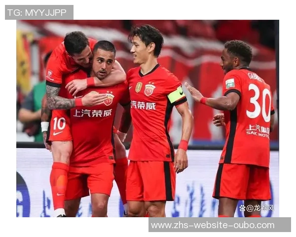 上港与恒丰激战在即球迷期待精彩对决与精彩瞬间 上港与恒丰激战在即球迷期待精彩对决与精彩瞬间